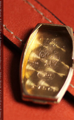 オメガ 9金無垢女性用アンティーク腕時計 黒文字盤 細身の樽型-W1669-14