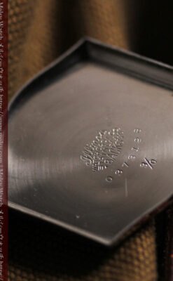 エルジンのアンティーク腕時計 銀色の縦長六角形 カジュアル-W1672-11