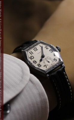 エルジンのアンティーク腕時計 銀色の縦長六角形 カジュアル-W1672-14