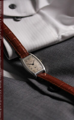 英国ベンソンの貴重なトノー型・銀無垢アンティーク腕時計 【1947年頃】-W1673-5