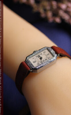 ブローバのレディース・品のある細身のアンティーク腕時計 【1931年頃】-W1674-15