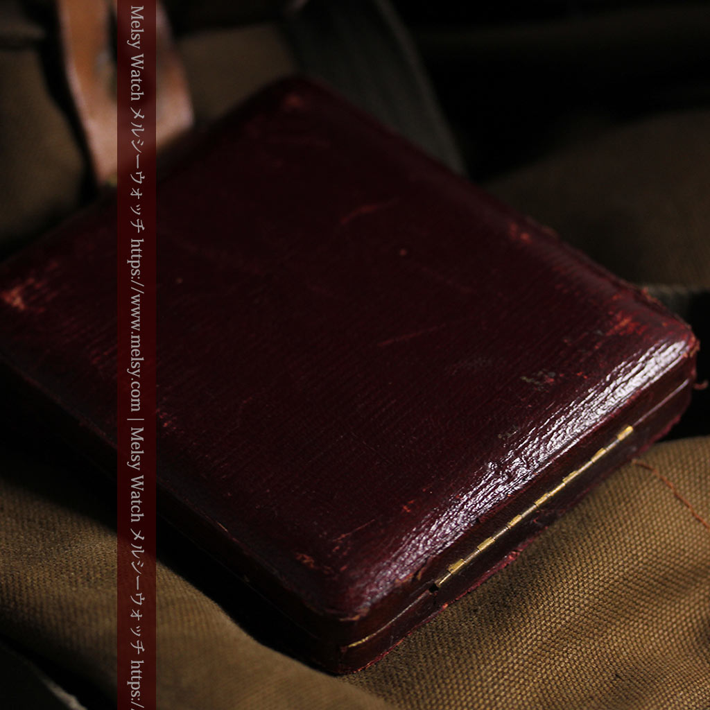 大英帝国時代 ベンソンの銀無垢アンティーク懐中時計 【1917年頃】黒文字盤-P2409-25