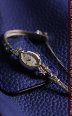 グリュエンのダイヤ装飾の美しい金無垢アンティーク腕時計 レディース 【1965年頃】-W1675-3