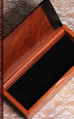 推定5000年前の希少材を使った木製のコレクションボックス 作家の特別製作品-A0333-4