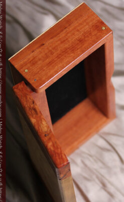 ユーカリの優しい色と模様の美しいレッドガム 手作り木製コレクションボックス・木箱-A0335-15