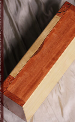 ユーカリの優しい色と模様の美しいレッドガム 手作り木製コレクションボックス・木箱-A0335-16