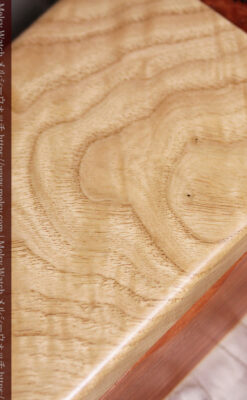 ユーカリの優しい色と模様の美しいレッドガム 手作り木製コレクションボックス・木箱-A0335-3