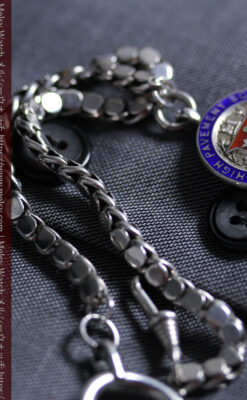 特殊な作りの銀無垢懐中時計チェーン 銀のメダル付き-C0537-3