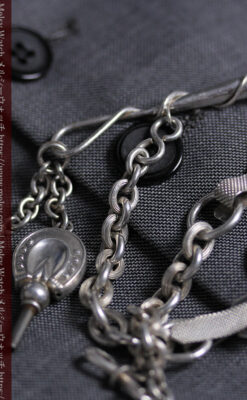 馬具一式をデザインに含めた銀無垢アンティーク懐中時計チェーン 【1880年頃】-C0541-