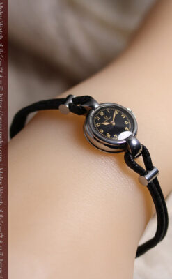 オメガ1930年代のモダンな黒 アンティーク腕時計 【1937年頃】レディース-W1681-14