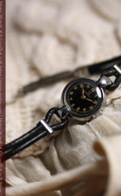 オメガ1930年代のモダンな黒 アンティーク腕時計 【1937年頃】レディース-W1681-3