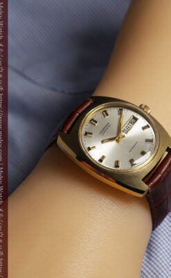 英国ベンソンの昭和レトロなカレンダー付自動巻き腕時計 【1970年頃】-W1682-20