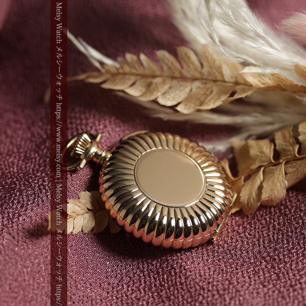 菊花・向日葵のようなケースの凹凸が美しいエルジンの金無垢懐中時計 【1900年頃】-P2414-11