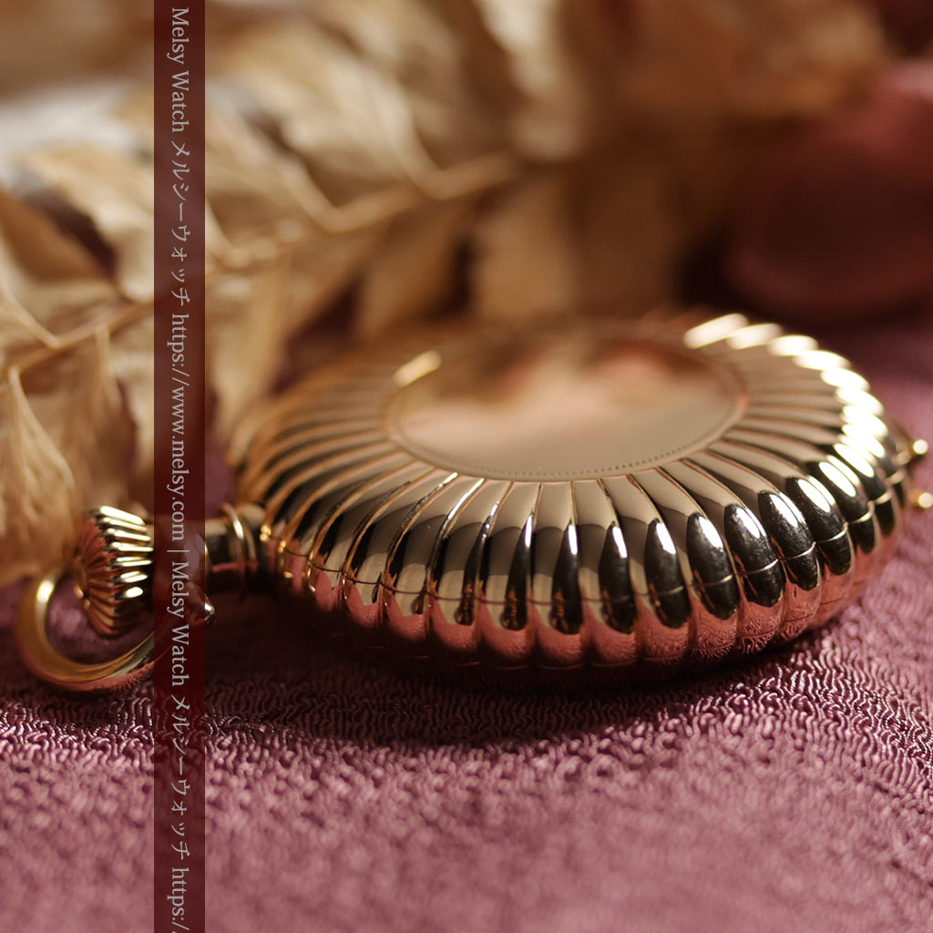 菊花・向日葵のようなケースの凹凸が美しいエルジンの金無垢懐中時計 【1900年頃】-P2414-17