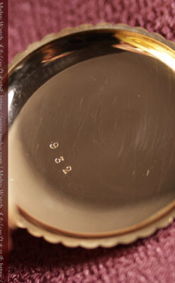 菊花・向日葵のようなケースの凹凸が美しいエルジンの金無垢懐中時計 【1900年頃】-P2414-20