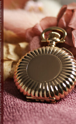 菊花・向日葵のようなケースの凹凸が美しいエルジンの金無垢懐中時計 【1900年頃】-P2414-4