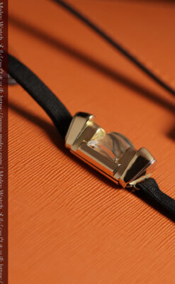 オメガ 18金アンティーク腕時計 超立体デザインとルビーの文字盤 【1940年頃】レディース-W1684-17