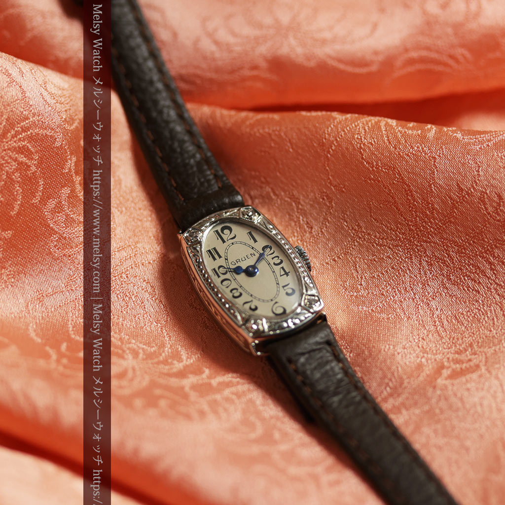 グリュエンの品のある楕円形とダイヤ装飾の金無垢アンティーク腕時計 【1931年頃】レディース-W1685-12