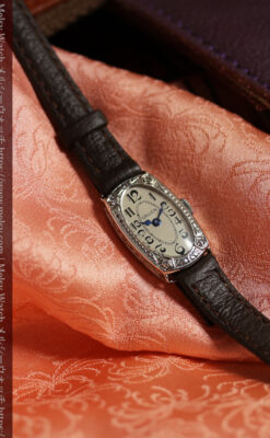 グリュエンの品のある楕円形とダイヤ装飾の金無垢アンティーク腕時計 【1931年頃】レディース-W1685-2