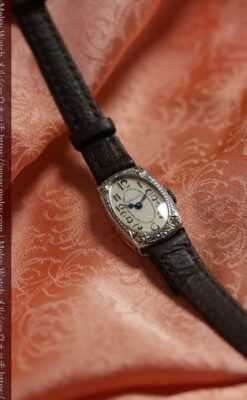 グリュエンの品のある楕円形とダイヤ装飾の金無垢アンティーク腕時計 【1931年頃】レディース-W1685-3