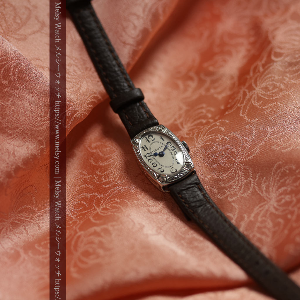 グリュエンの品のある楕円形とダイヤ装飾の金無垢アンティーク腕時計 【1931年頃】レディース-W1685-3