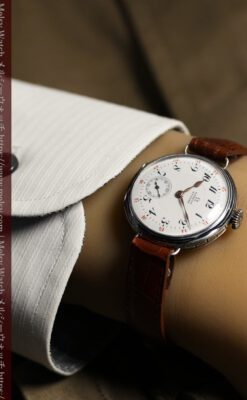 仕事をしながら楽しめるオメガの銀無垢アンティーク腕時計 【1915年頃】ニエロ装飾-W1687-17