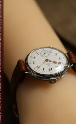 仕事をしながら楽しめるオメガの銀無垢アンティーク腕時計 【1915年頃】ニエロ装飾-W1687-21