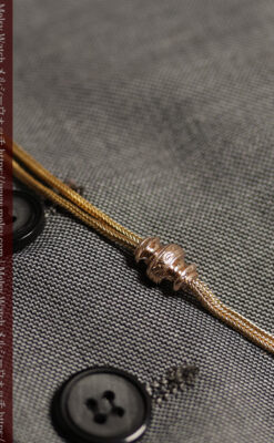 アンティークの雰囲気が漂う上品な細身の紐状アンティーク懐中時計チェーン 2つの飾り付き-C0543-14