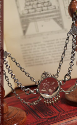 勲章のように見せて着けるガラスの飾り付き アンティーク懐中時計チェーン-C0548-1