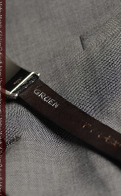 鈍色と銀の美しいカーベックス 曲線を描くグリュエンのアンティーク腕時計 【1940年頃】箱・ベルト付き-W1691-31