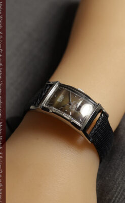 鈍色と銀の美しいカーベックス 曲線を描くグリュエンのアンティーク腕時計 【1940年頃】箱・ベルト付き-W1691-34