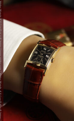 ３点のダイヤと黒い文字盤 グリュエンのアンティーク腕時計 【1950年頃】-W1692-12