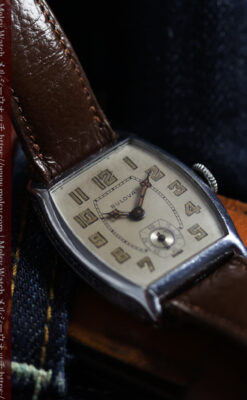 ブローバ 大正浪漫と昭和モダンの狭間 雰囲気あるアンティーク腕時計 【1928年頃】-W1696-1
