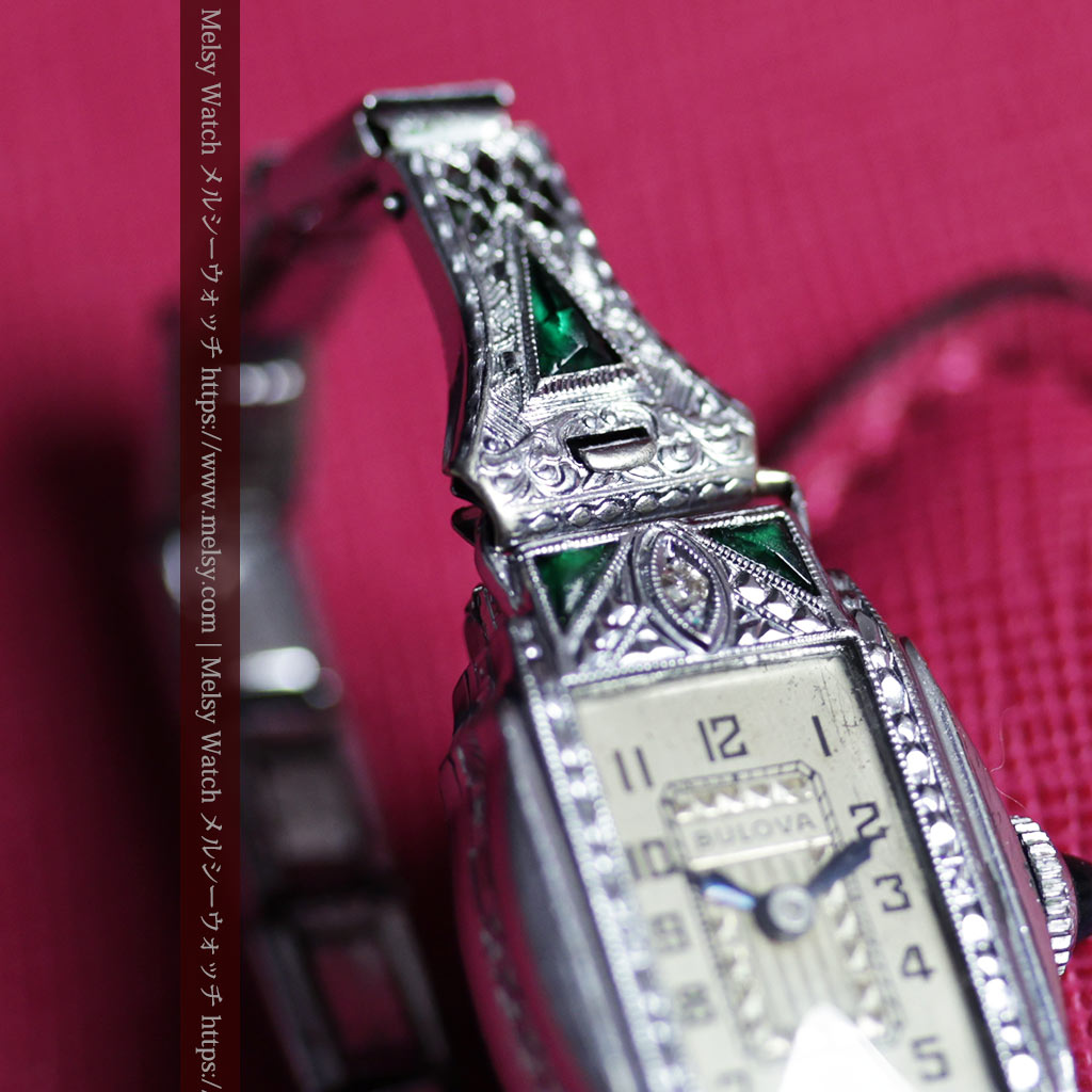 緑のエメラルド色とバンドも美しいブローバのアンティーク腕時計 【1930年頃】ダイヤモンド-W1698-1
