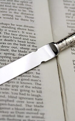 虫眼鏡とレターオープナー-A0190-3