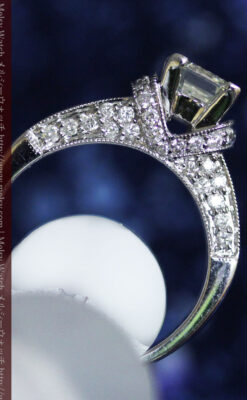 49石のダイヤモンドと18金の指輪-A0201-9