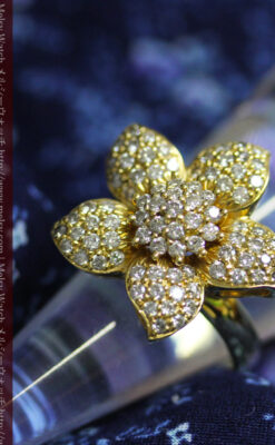 84石のダイヤモンドと18金の花の指輪-A0205-2