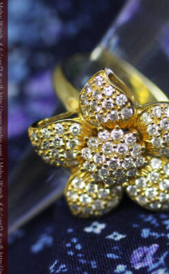 84石のダイヤモンドと18金の花の指輪-A0205-4