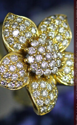 84石のダイヤモンドと18金の花の指輪-A0205-5