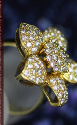84石のダイヤモンドと18金の花の指輪-A0205-7