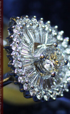 ドロップ型のダイヤモンドと18金の指輪-A0206-3