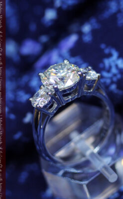 大粒のダイヤモンドと18金の指輪-A0207-4