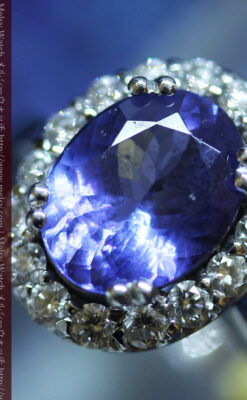 大粒のタンザナイトとダイヤモンドの18金指輪-A0209-1