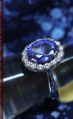 大粒のタンザナイトとダイヤモンドの18金指輪-A0209-4
