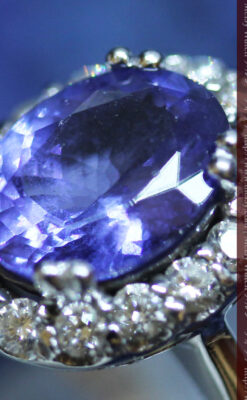 大粒のタンザナイトとダイヤモンドの18金指輪-A0209-5