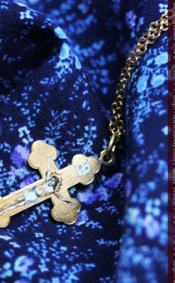 キリストの受難エナメル画の金無垢クロス-A0211-6