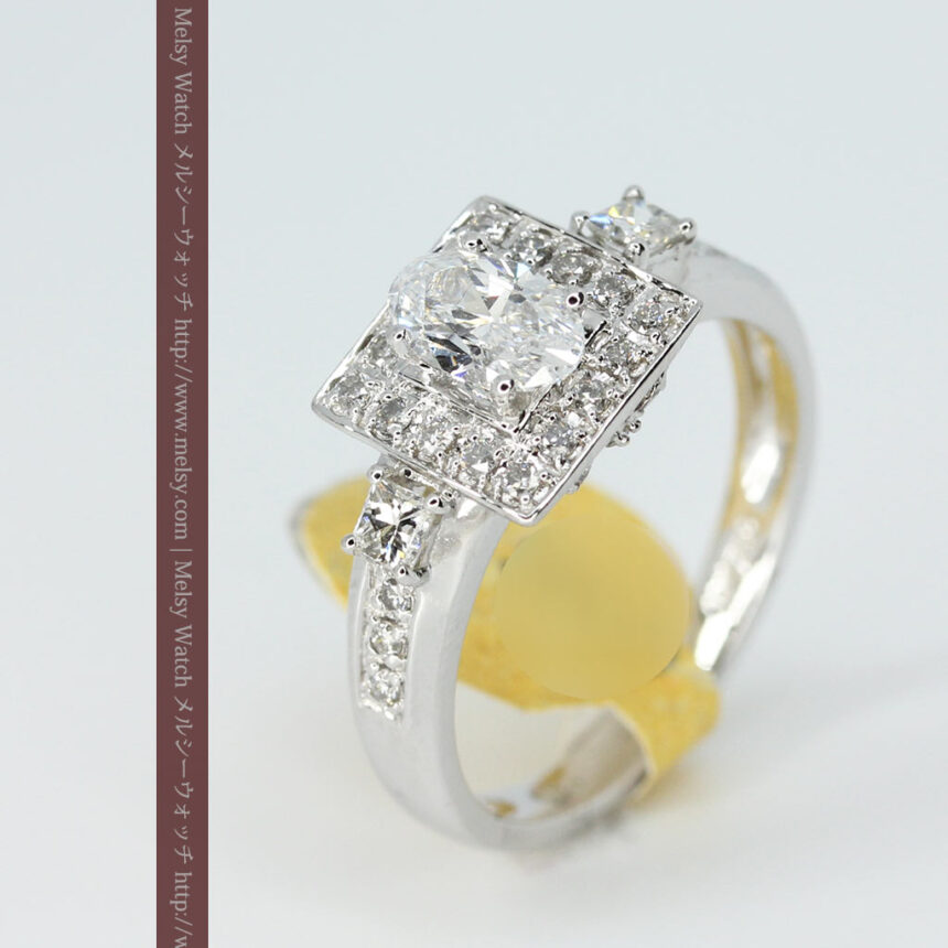 オーバルのダイヤモンドと18金の指輪-A0227-1