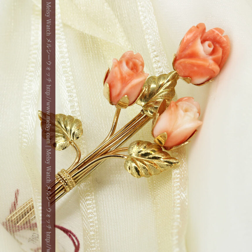 薔薇の花のエンジェルスキンコーラルの金無垢ブローチ-A0233-1