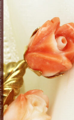 薔薇の花のエンジェルスキンコーラルの金無垢ブローチ-A0233-4