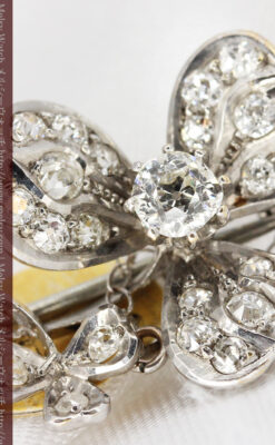 ダイヤモンドの花が咲く金無垢ブローチ-A0234-6